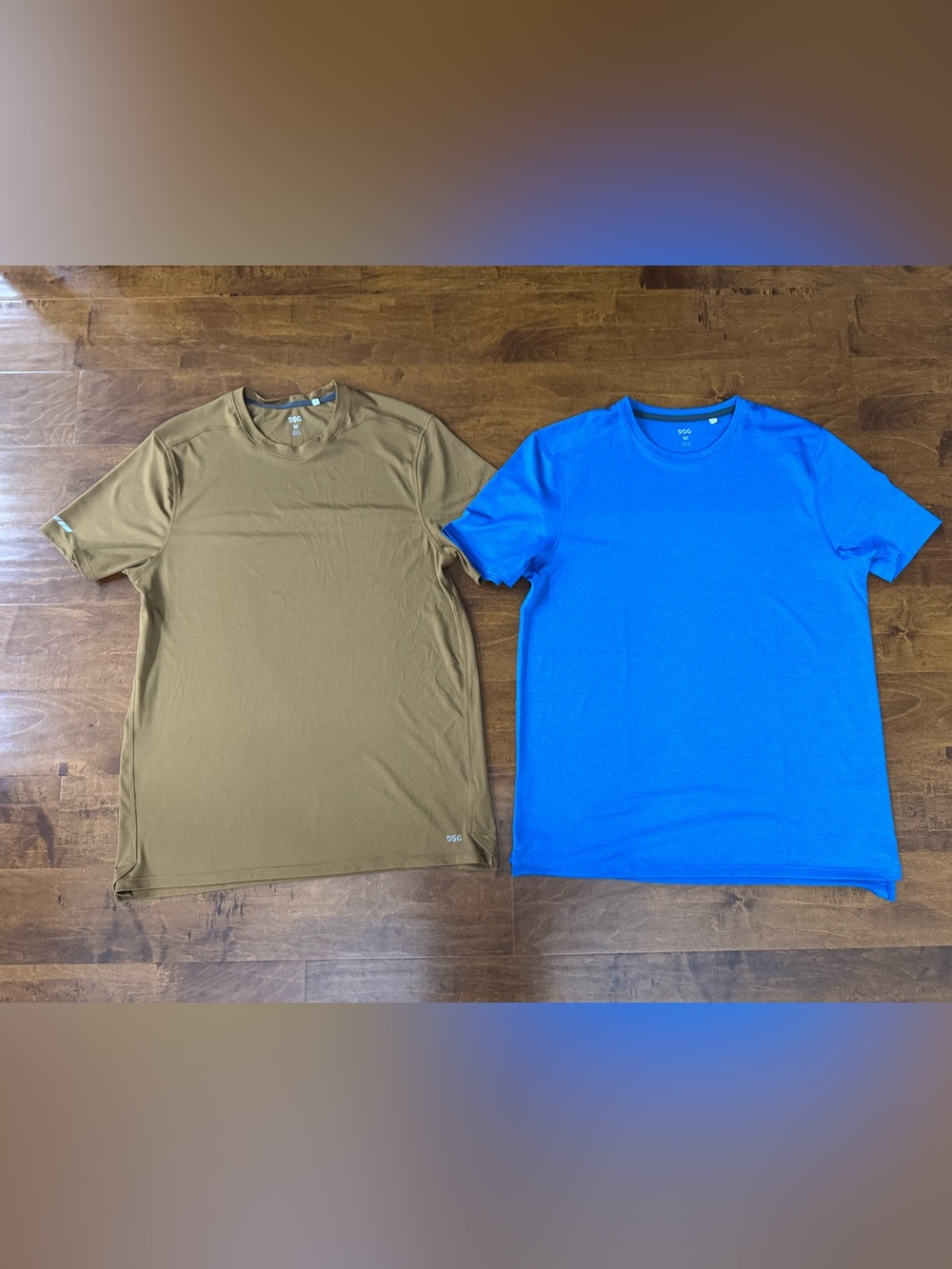 DSG Short Sleeve Performance Tees men’s medium blue & brown